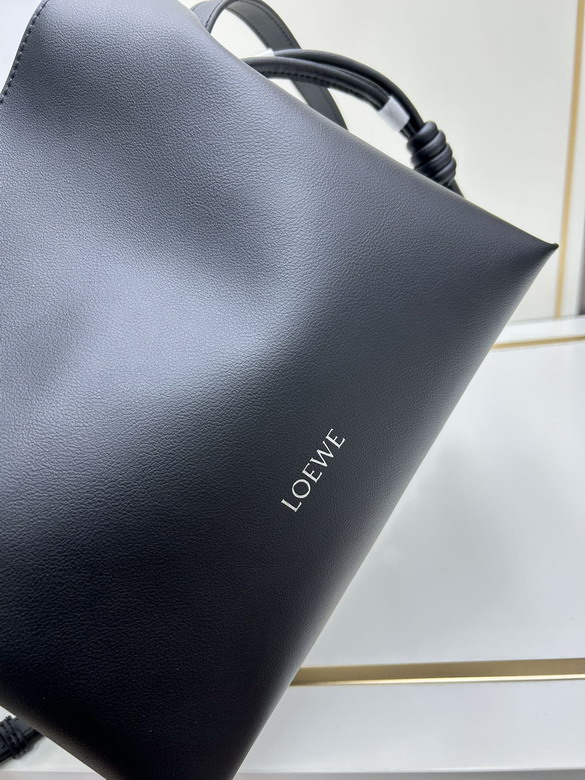 Loewe S062 30x24 5x10 5cm jj_4