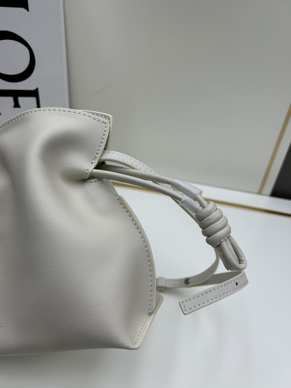 Loewe S063 22 5x18x9cm jj1_5