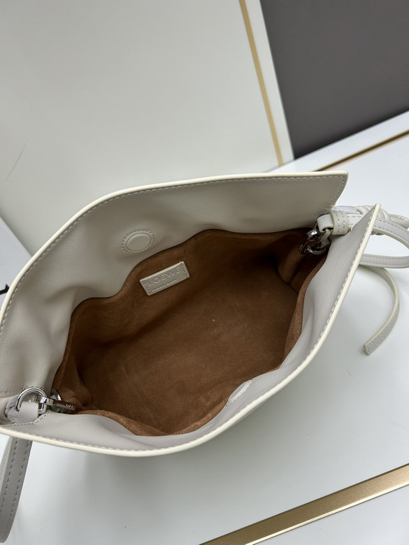 Loewe S063 22 5x18x9cm jj1_7