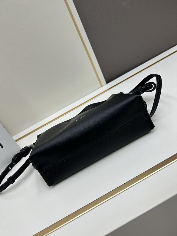 Loewe S063 22 5x18x9cm jj_5