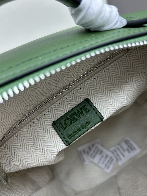 Loewe S11030 30x23x26cm jj1_8