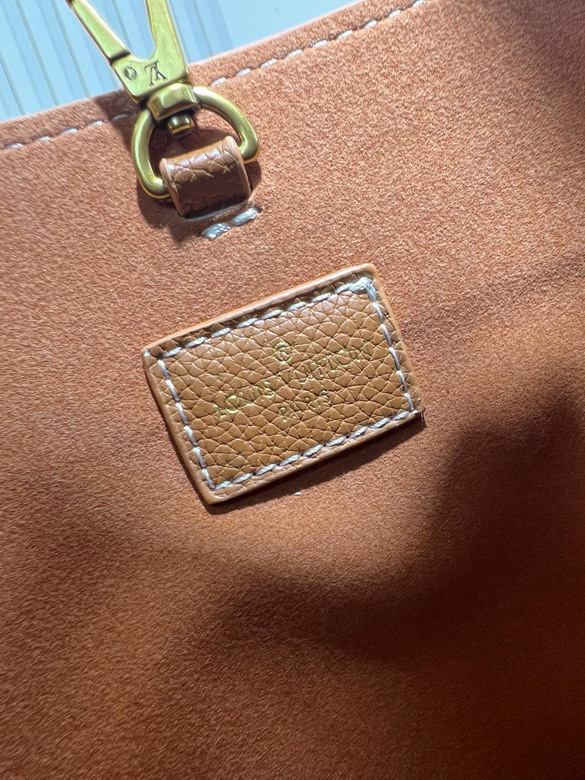 Low Key M24974 24x28x16cm ss_9