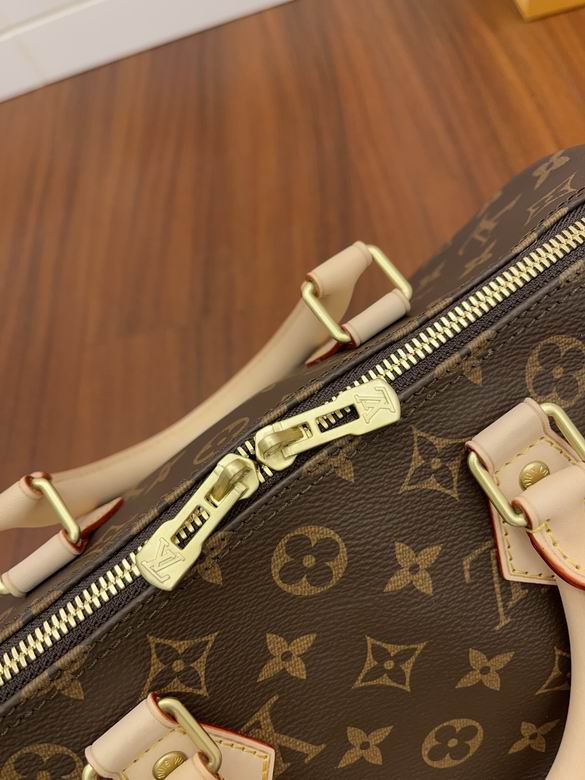 M41112 30X21X17cm YG 6