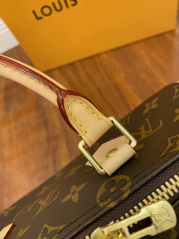 M41113 25X19X15cm YG 8