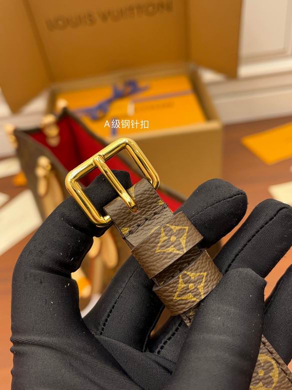 M45848 30X32X10cm YG 3