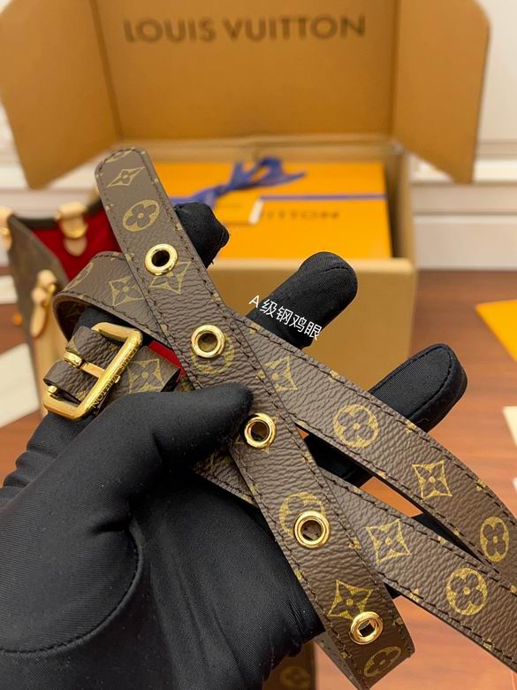 M45848 30X32X10cm YG 5