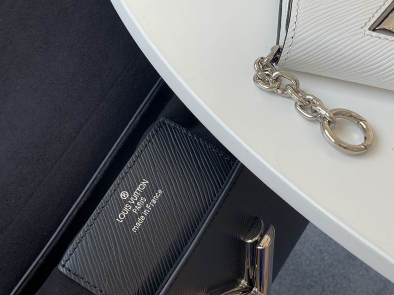 M50282 23x18x8 cm 04 (27)