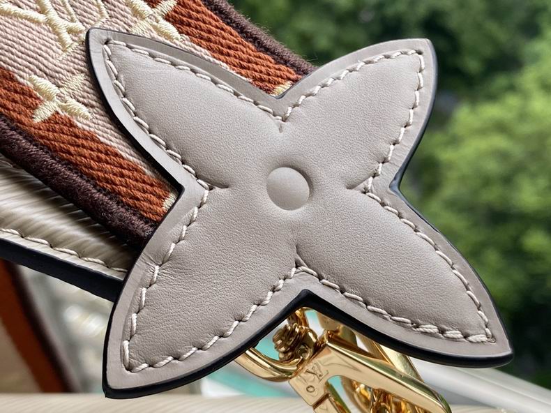 M57049 19x15x9cm gf (7)