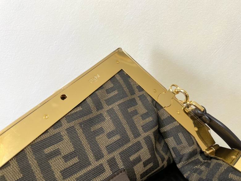 M80017 11.5x5.5x10cm RF 2 (8)