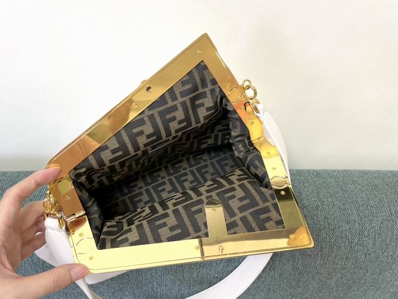 M80017 11.5x5.5x10cm RF 3 (7)