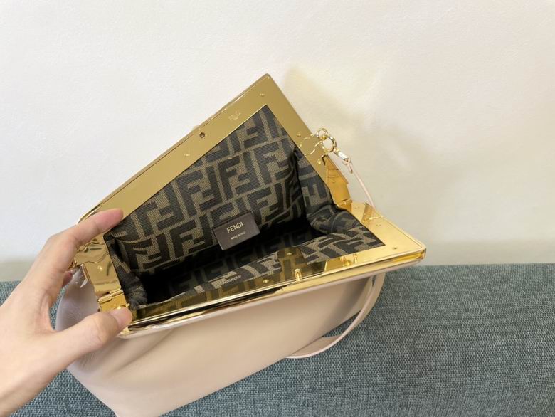 M80017 11.5x5.5x10cm RF 5 (4)