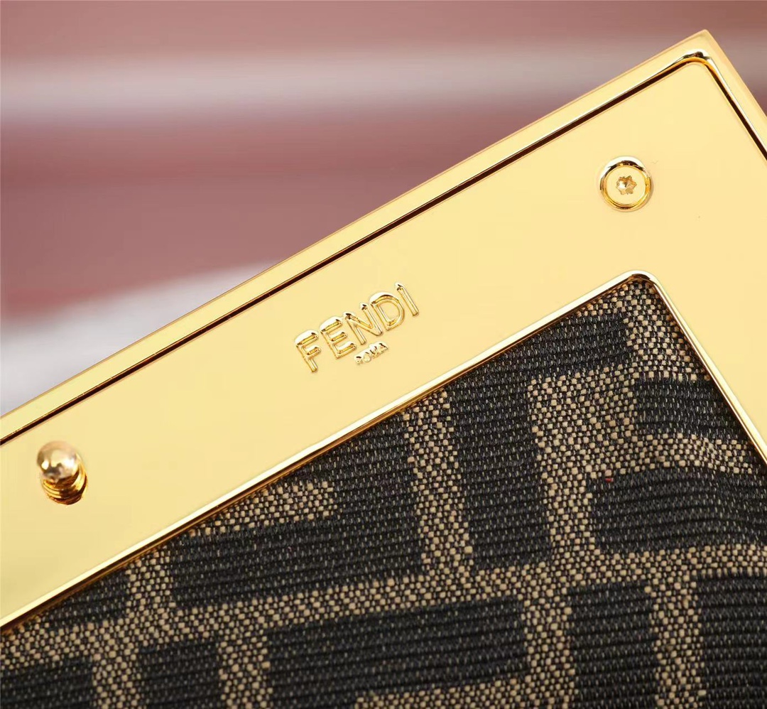 M8002 26x9.5x18 cm rf 1 (7)