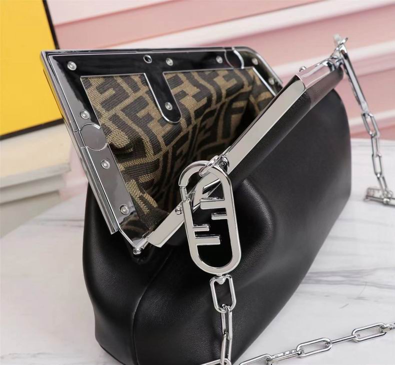 M8002 26x9.5x18 cm rf 3 (8)