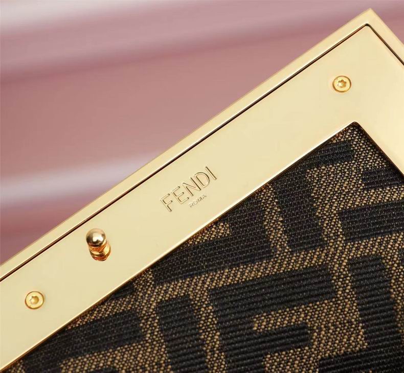 M8002 26x9.5x18 cm rf 4 (4)