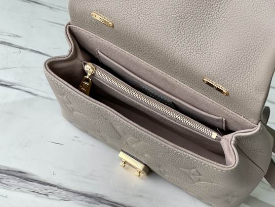 Madeleine BB M46008 24x17x8.5cm gf (9)