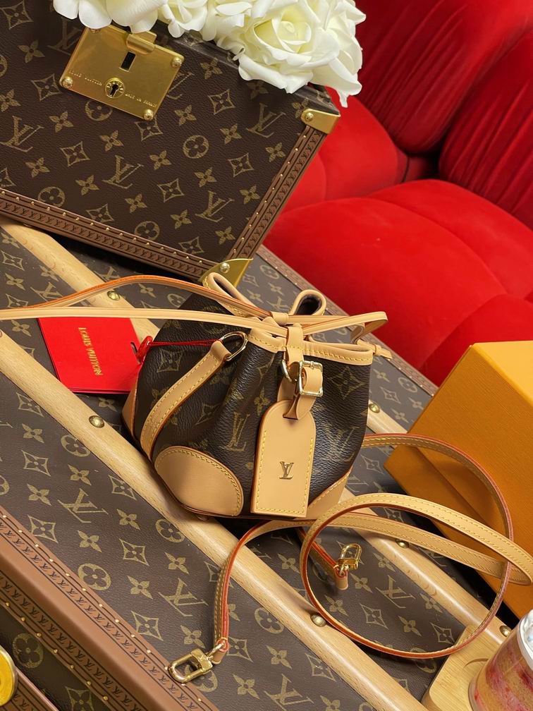 Noe Purse M57099 11.5x12x11.5cm gf (2)