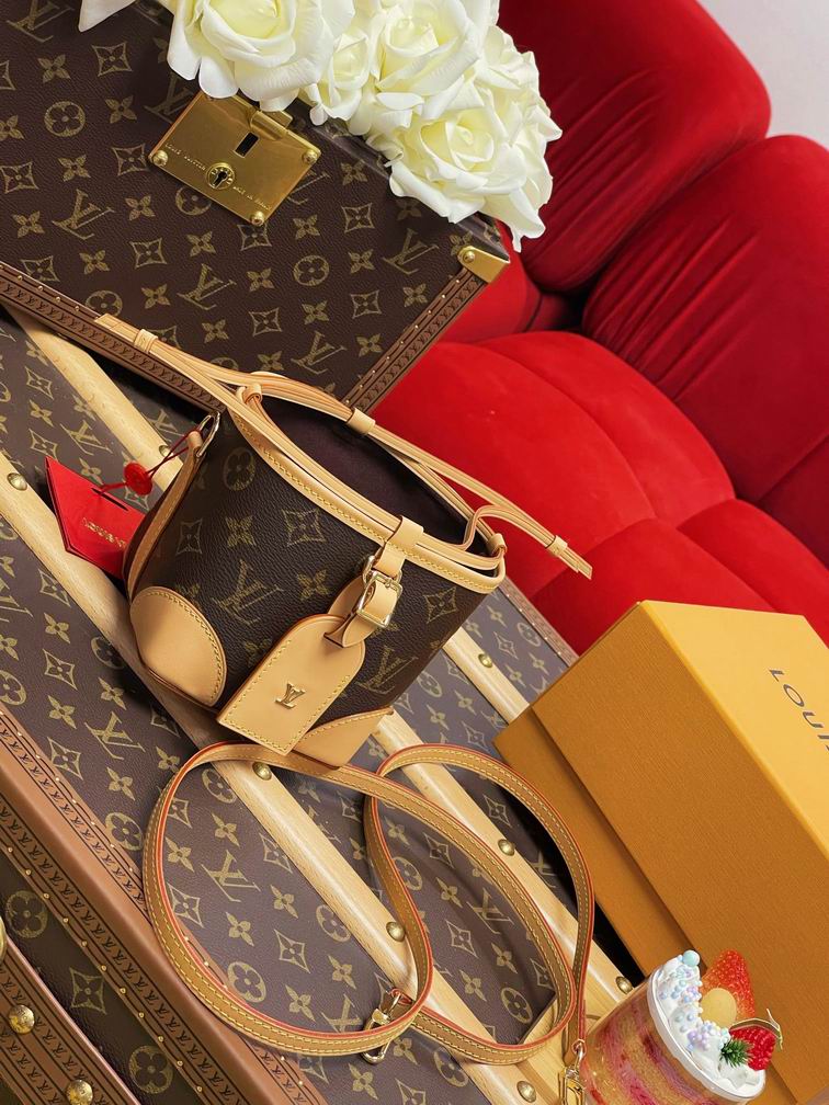 Noe Purse M57099 11.5x12x11.5cm gf (5)