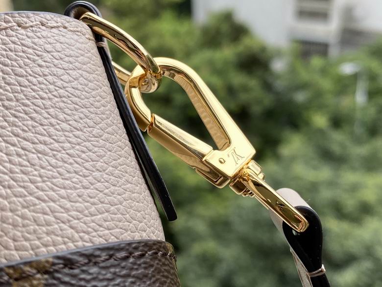 On My Side M57729 25x20x12 AF (7)