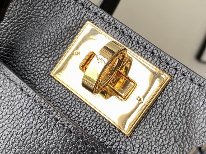 On My Side M57729 25x20x12 AF2 (8)