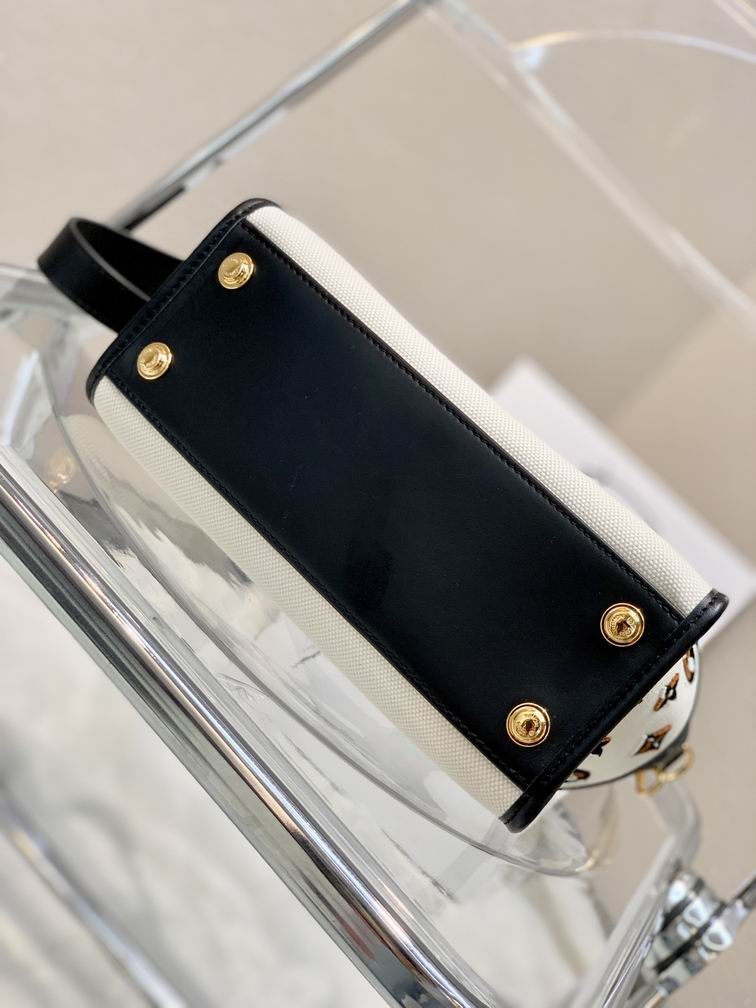 On My Side M95505 25x20x12cm gf (14)