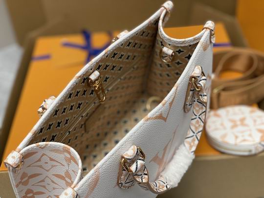 OnTheGo M22976 25x19x11.5cm gf (18)