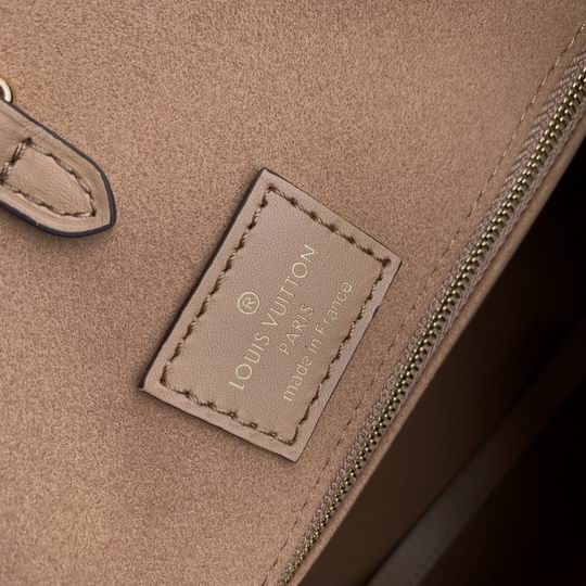 OnTheGo M45595 35x27x14cm gf (6)