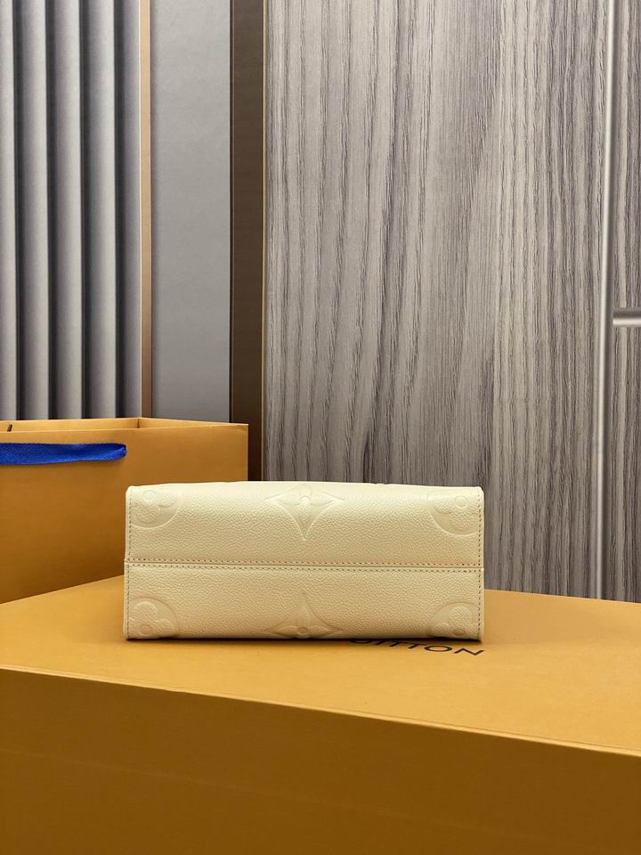 OnTheGo M46569 25x19x11.5cm gf (3)