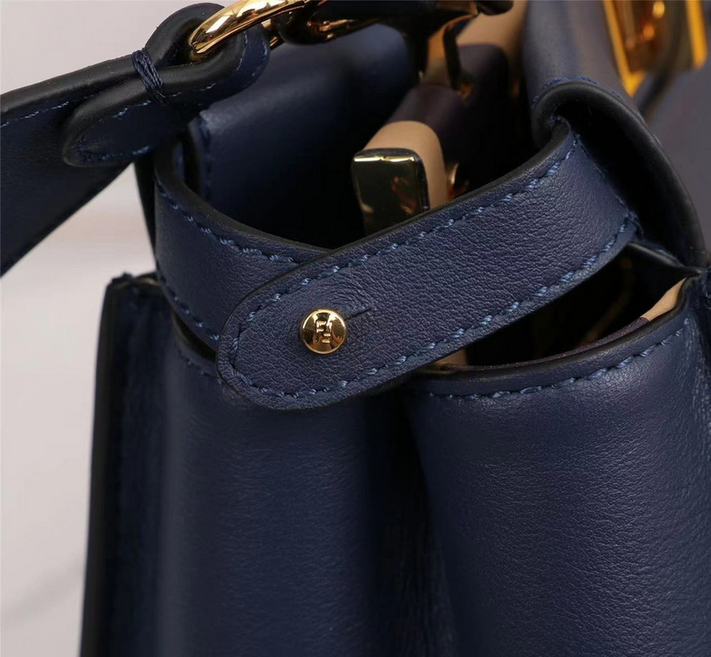 PEEKABOO 23X18X12cm 061802 H (23)