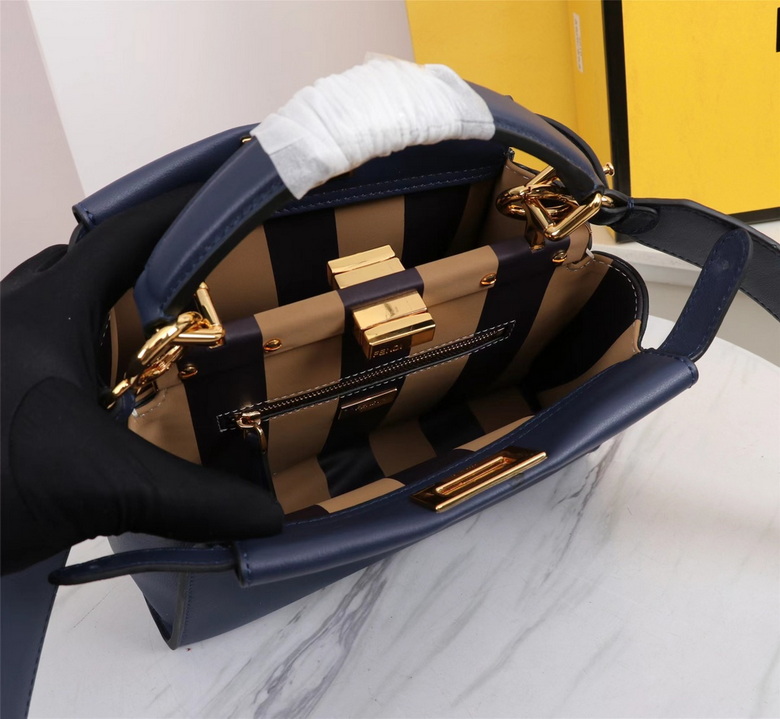 PEEKABOO 23X18X12cm 061802 H (26)