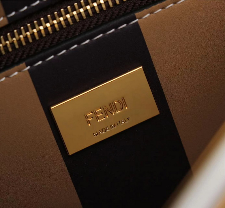 PEEKABOO 23X18X12cm 061802 H (34)