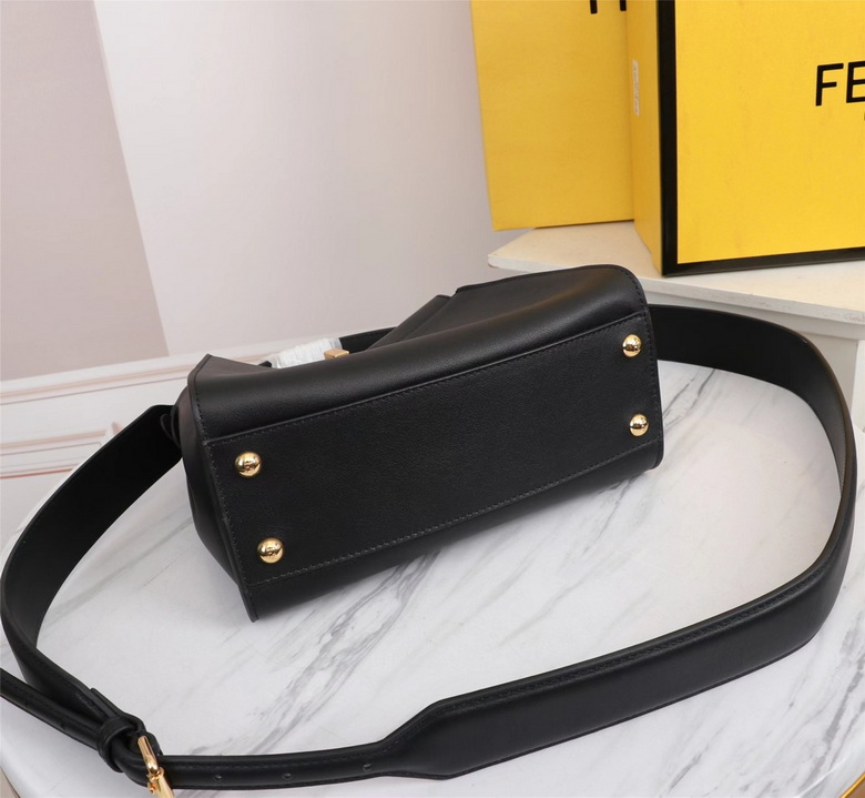 PEEKABOO 23X18X12cm 061802 H (4)