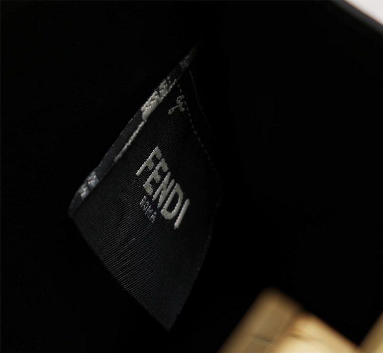 Peekaboo 20X11X15cm 062808 H (17)