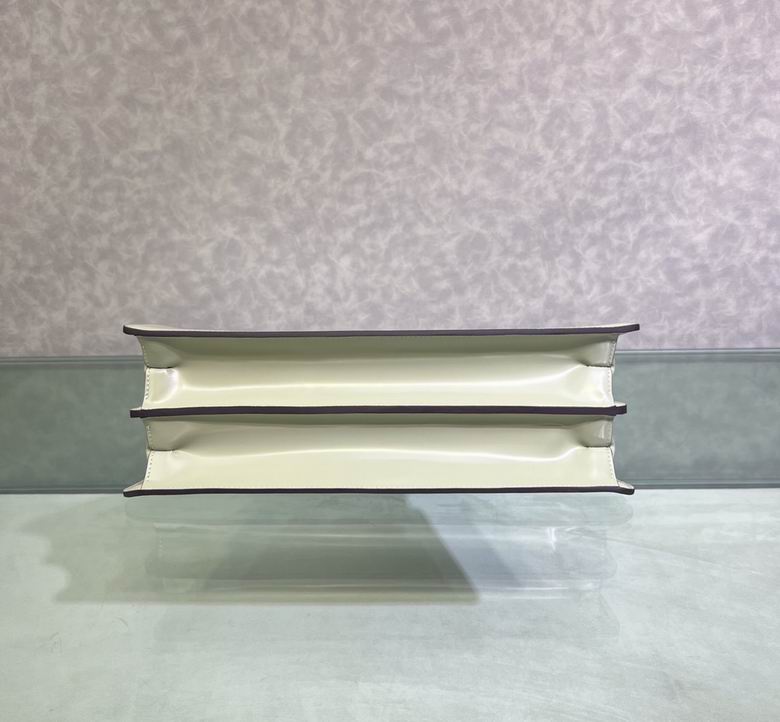 Peekaboo Cut 8001M 34X18.50X11cm H 2 (4)