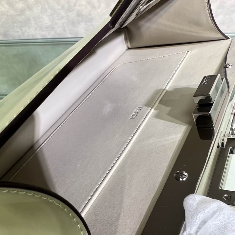 Peekaboo Cut 8001M 34X18.50X11cm H 2 (7)