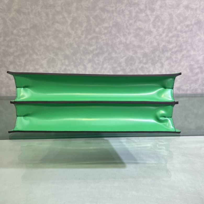 Peekaboo Cut 8001M 34X18.50X11cm H 3 (5)