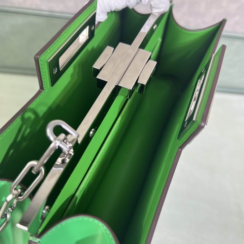 Peekaboo Cut 8001M 34X18.50X11cm H 3 (6)