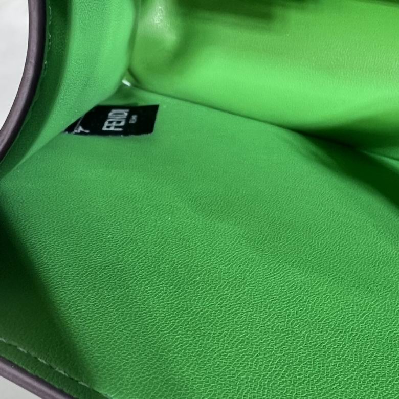 Peekaboo Cut 8001M 34X18.50X11cm H 3 (9)