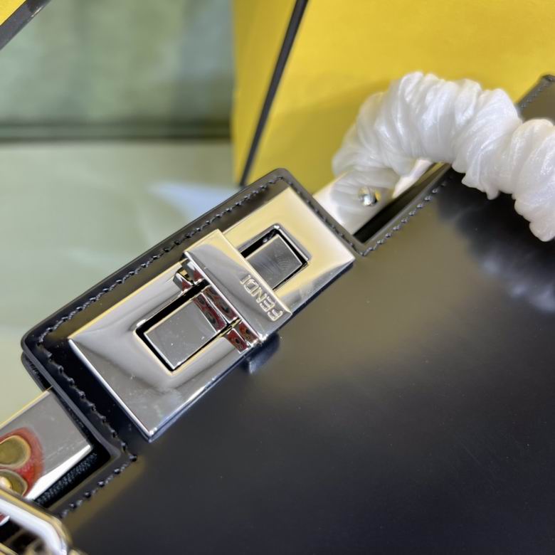 Peekaboo Cut 8001M 34X18.50X11cm H 5 (3)