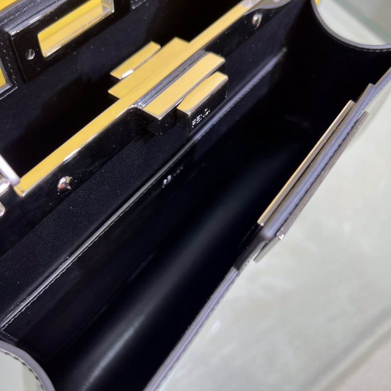 Peekaboo Cut 8001M 34X18.50X11cm H 5 (6)