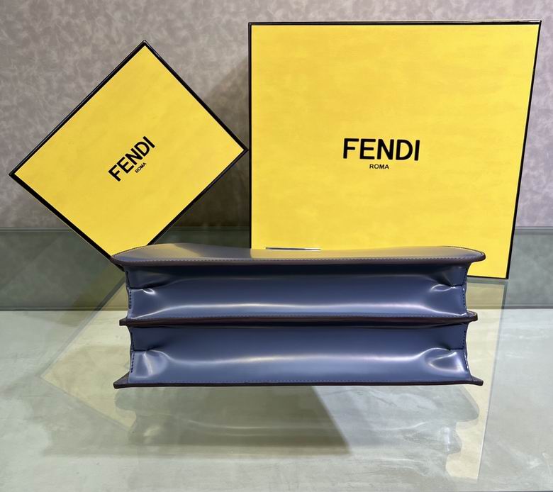 Peekaboo Cut 8001M 34X18.50X11cm H 7 (3)