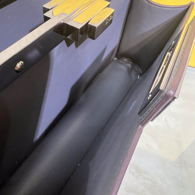 Peekaboo Cut 8001M 34X18.50X11cm H 7 (5)