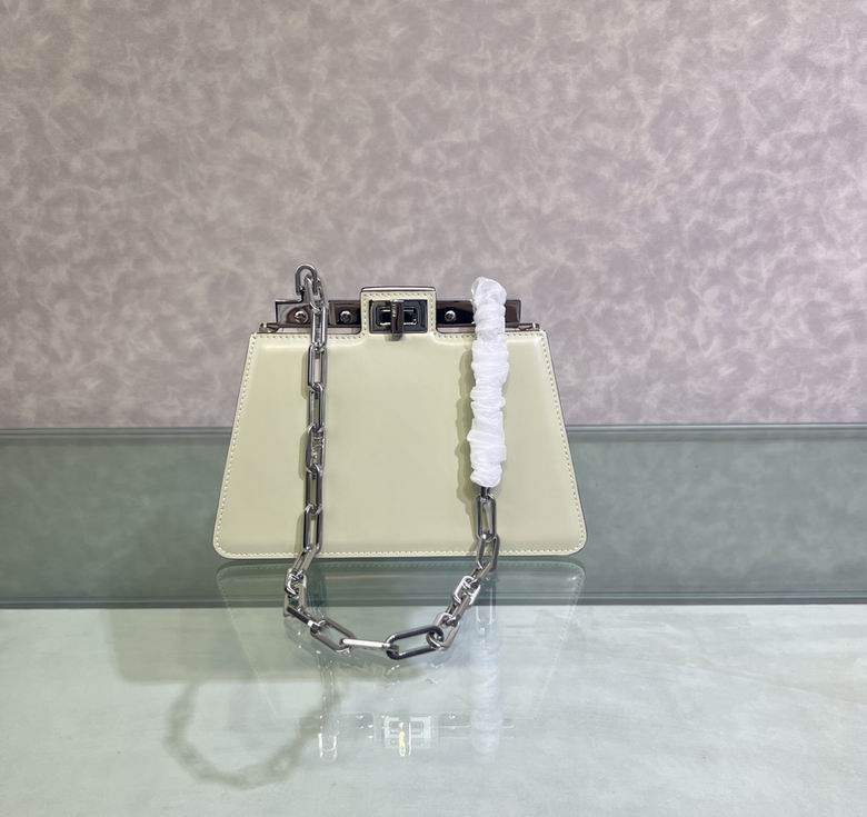 Peekaboo Cut 8001S 20.5X11X14cm H 2 (1)