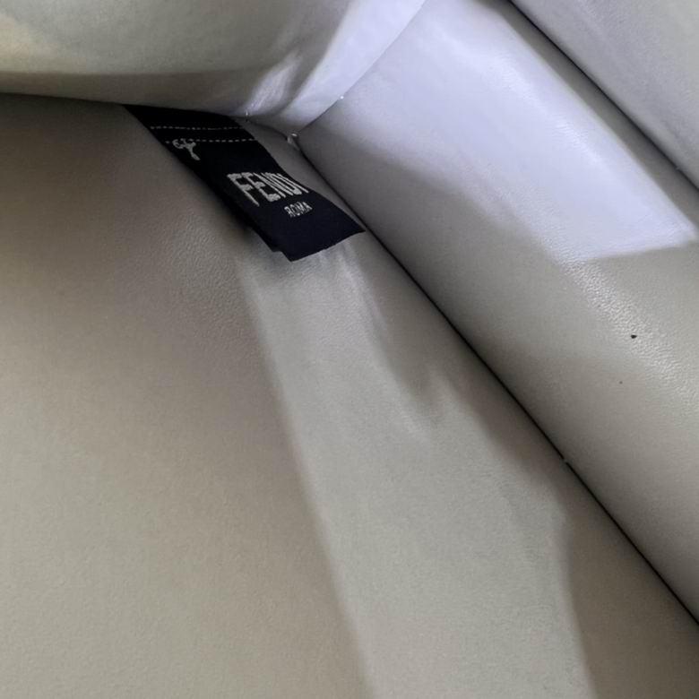 Peekaboo Cut 8001S 20.5X11X14cm H 2 (7)