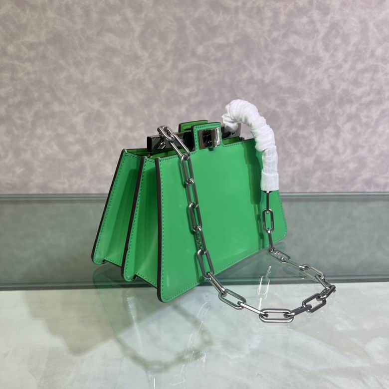 Peekaboo Cut 8001S 20.5X11X14cm H 3 (2)