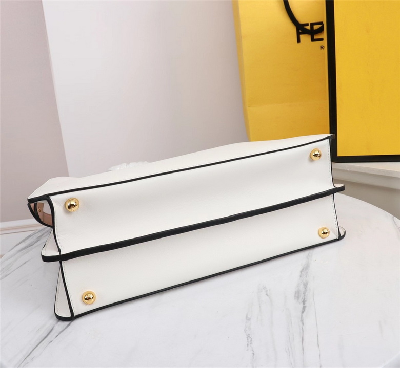 Peekaboo ISee 242 33X25.5X13cm H (21)