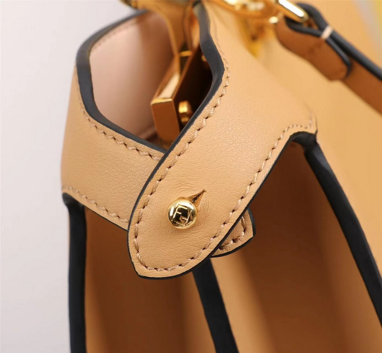 Peekaboo ISee 242 33X25.5X13cm H (32)