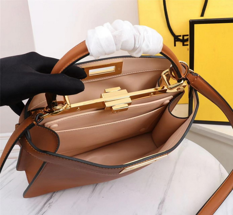 Peekaboo ISee 242 33X25.5X13cm H (9)