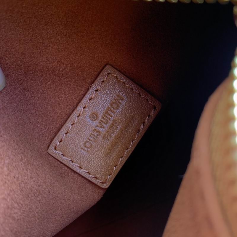 Petite Malle M21709全皮棕21x14x6cm gf (8)