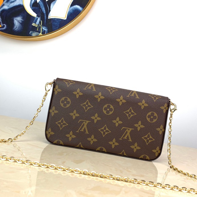 Pochette Felicie M61276 21X11X2 bl (3)