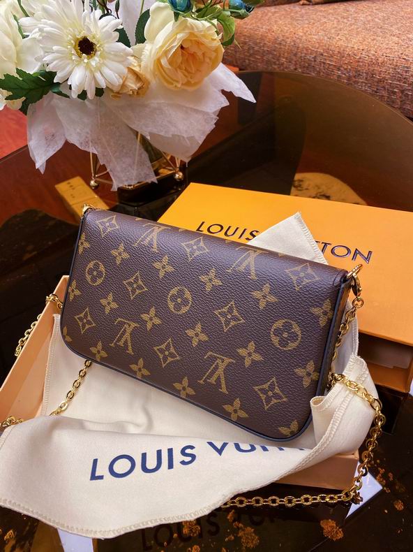 Pochette Felicie M61276 21cm gf (3)